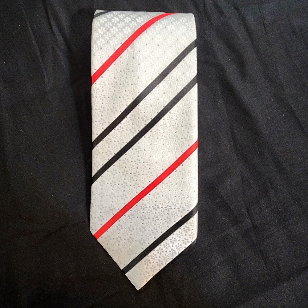 Vintage Robert Talbot Tie, White w/red and black, 58x3.5 in